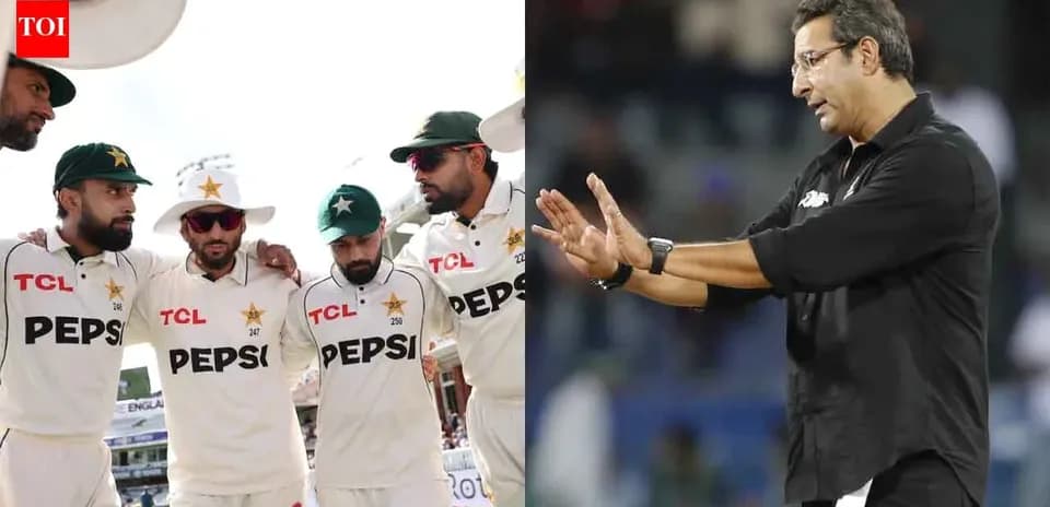 Jugadores de críquet de Pakistán en huddle y entrenador