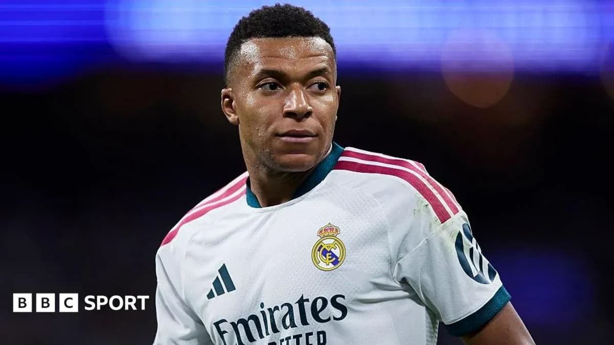 Jugador de Real Madrid en el campo durante el partido