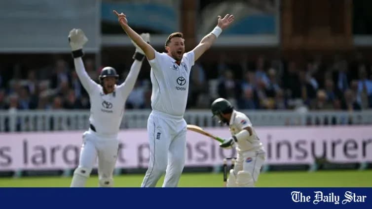 Jugador de cricket reclamando una decisión de wicket