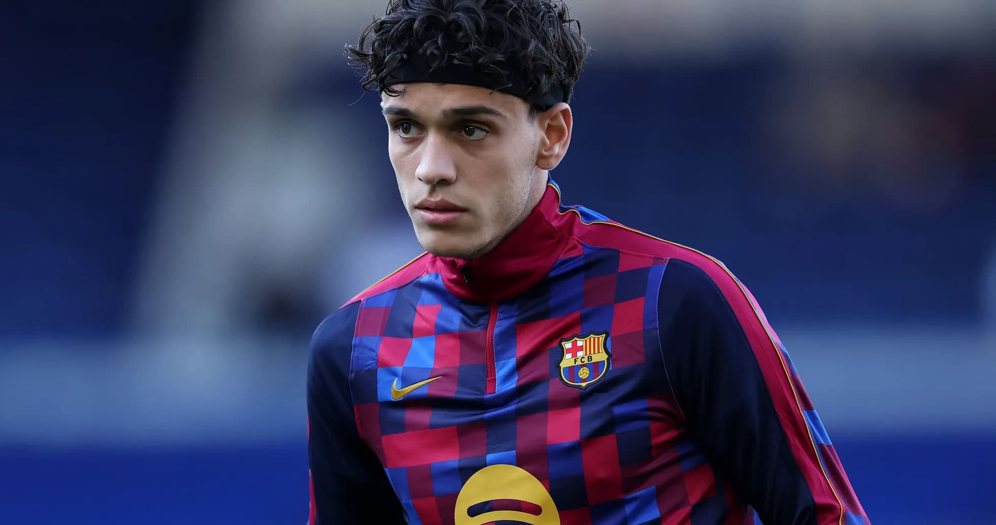 Jugador de Barcelona en calentamiento antes del partido