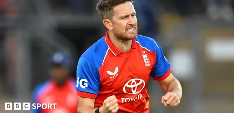 Jugador de cricket de Inglaterra celebrando una victoria