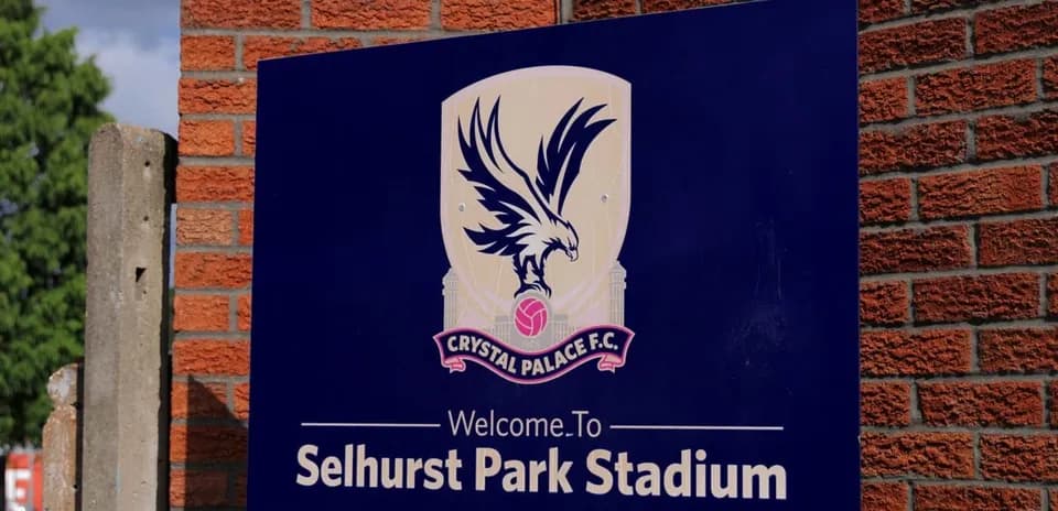 Cartel de bienvenida a Selhurst Park Stadium