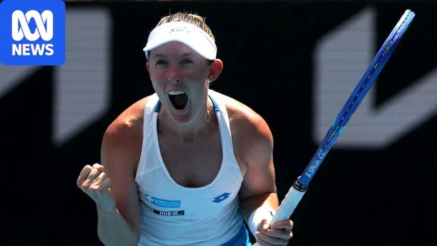 Jugadora de tenis celebrando con raqueta en mano
