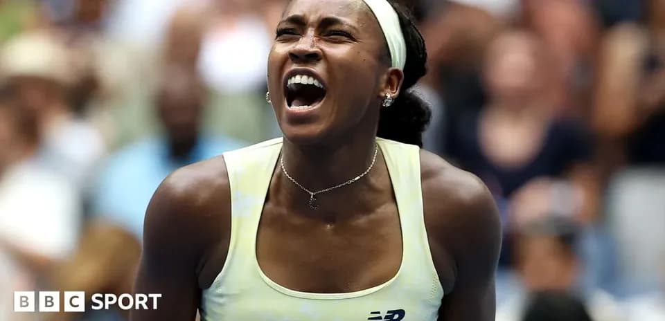 Jugadora de tenis celebrando en el torneo
