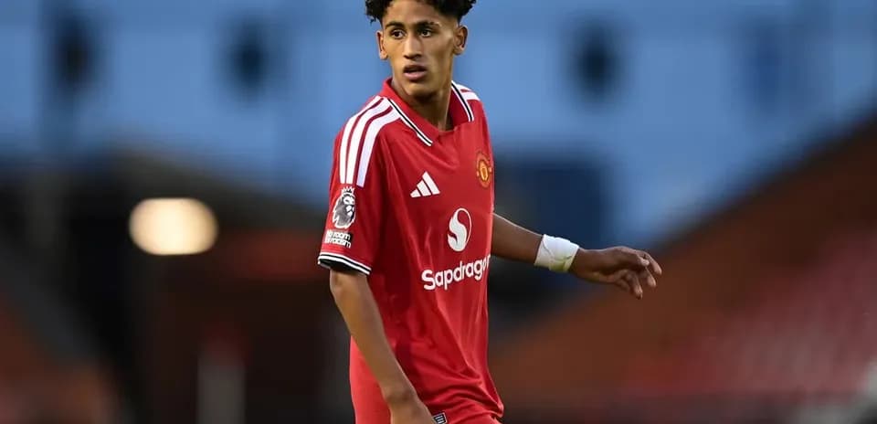 Jugador de Manchester United en el campo durante partido