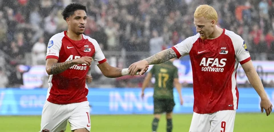 Jugadores de AZ Alkmaar celebrando durante el partido