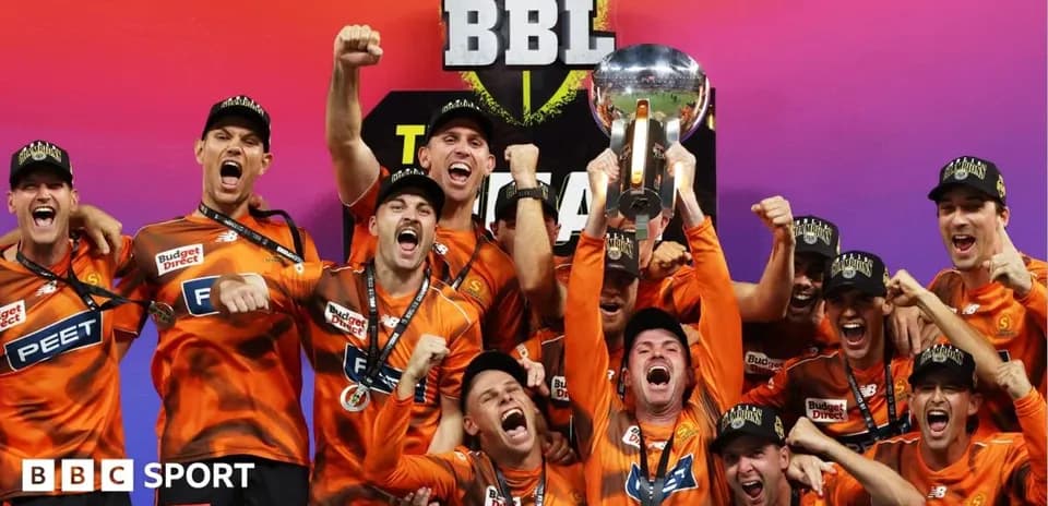 Equipo celebrando con trofeo de BBL
