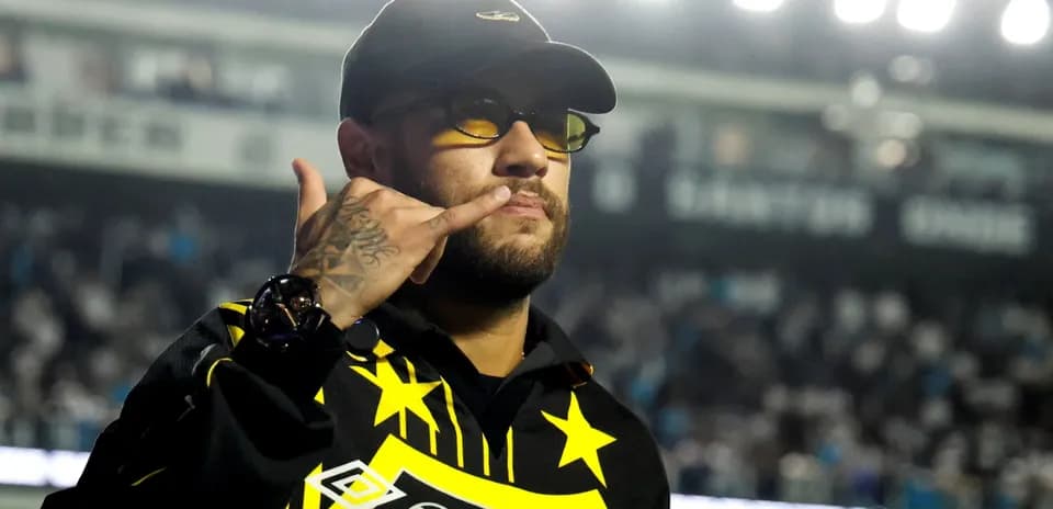 Jugador con gafas haciendo un gesto de llamada