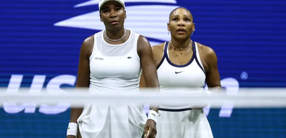 Venus y Serena Williams en la cancha de tenis