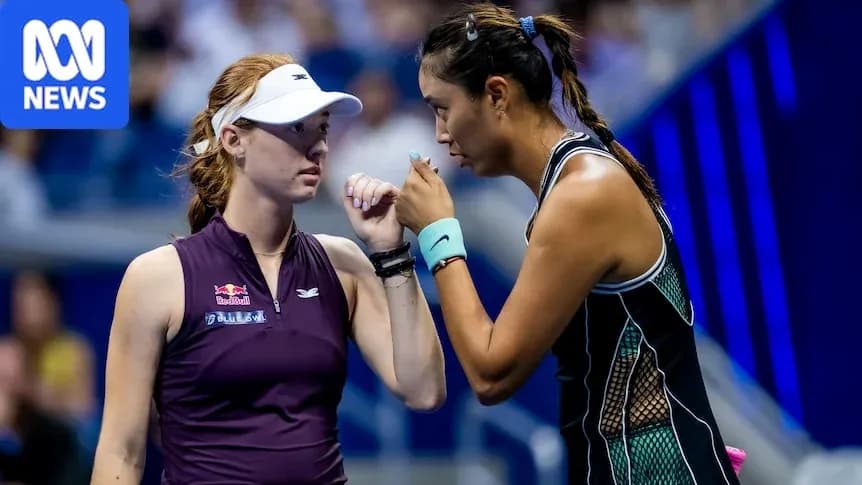 Jugadoras conversando durante un partido de tenis