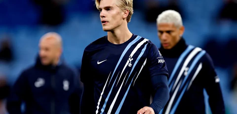 Jugadores de Tottenham Hotspur en el calentamiento