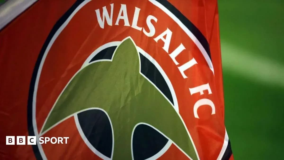 Bandera de Walsall FC con el logotipo del club