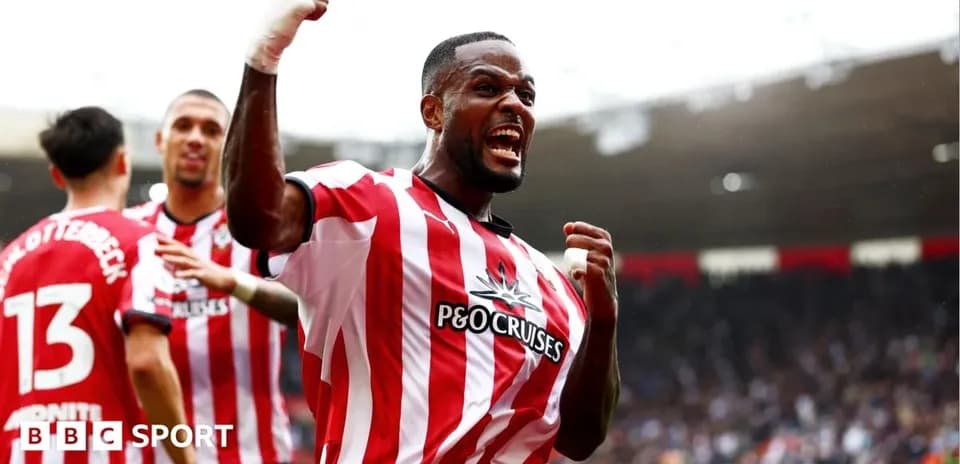 Jugador de Southampton celebrando un gol en el estadio