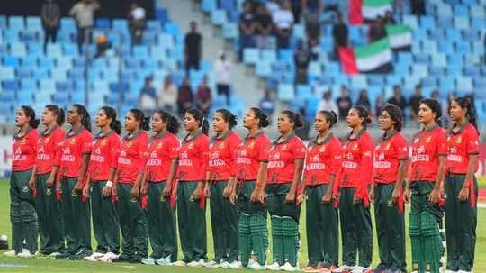 Equipo femenino de cricket de Bangladesh en alineación Equipo femenino de cricket de Bangladesh en alineación