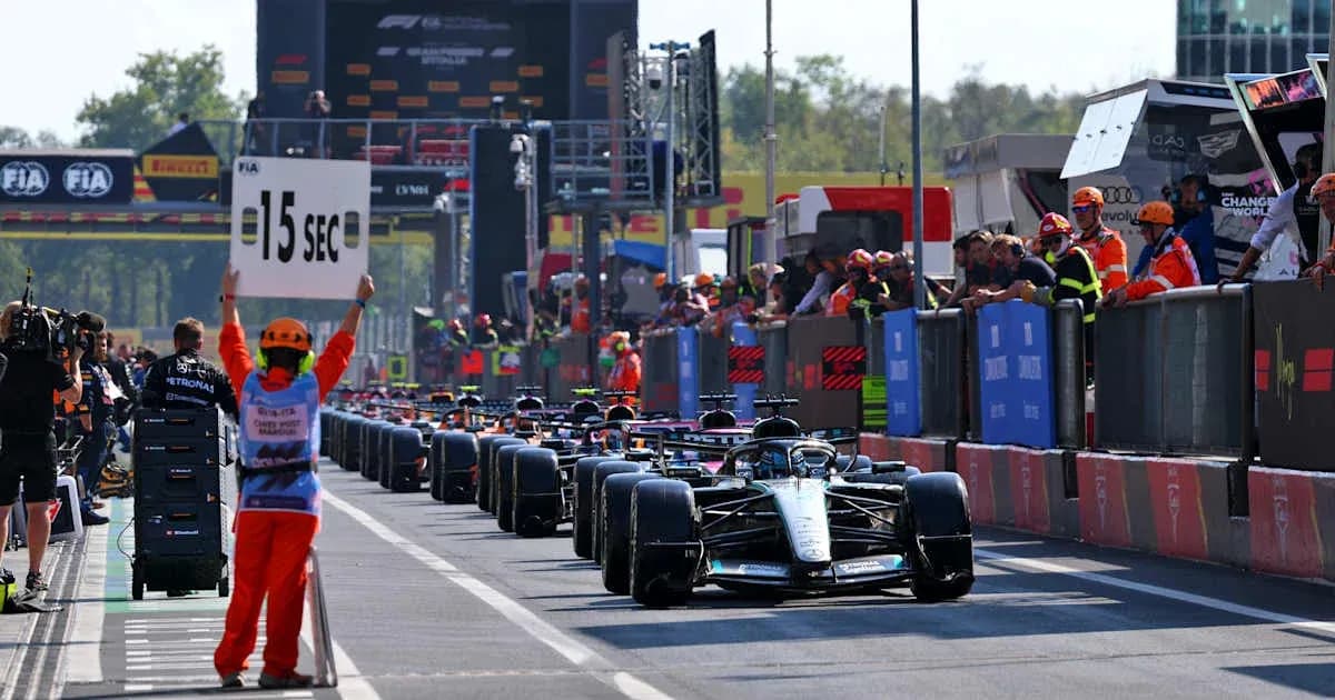 Pilotos en la parrilla con señal de 15 segundos Pilotos en la parrilla con señal de 15 segundos