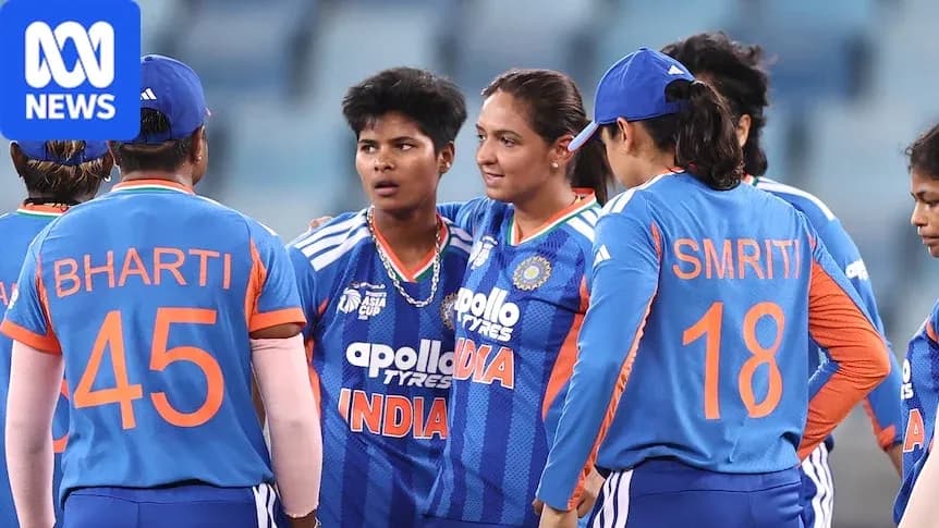Jugadoras de cricket de India en una reunión de equipo Jugadoras de cricket de India en una reunión de equipo