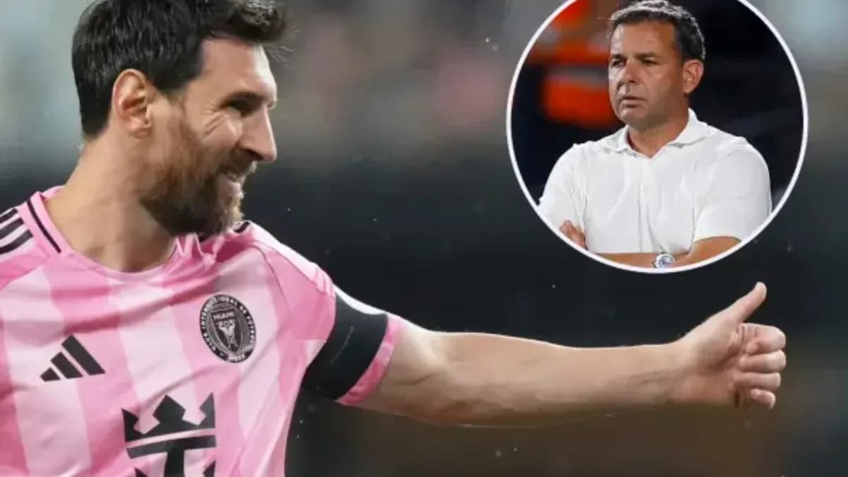 Lionel Messi sonriendo en partido con Inter Miami Lionel Messi sonriendo en partido con Inter Miami